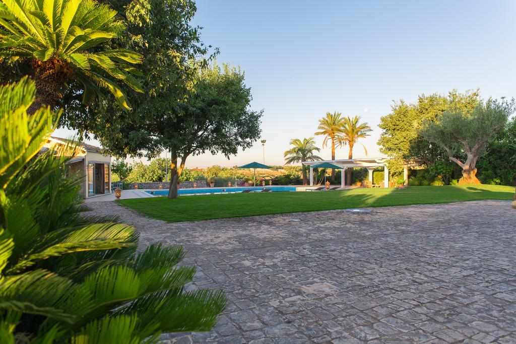 Villa Cappuccina Модика Екстериор снимка